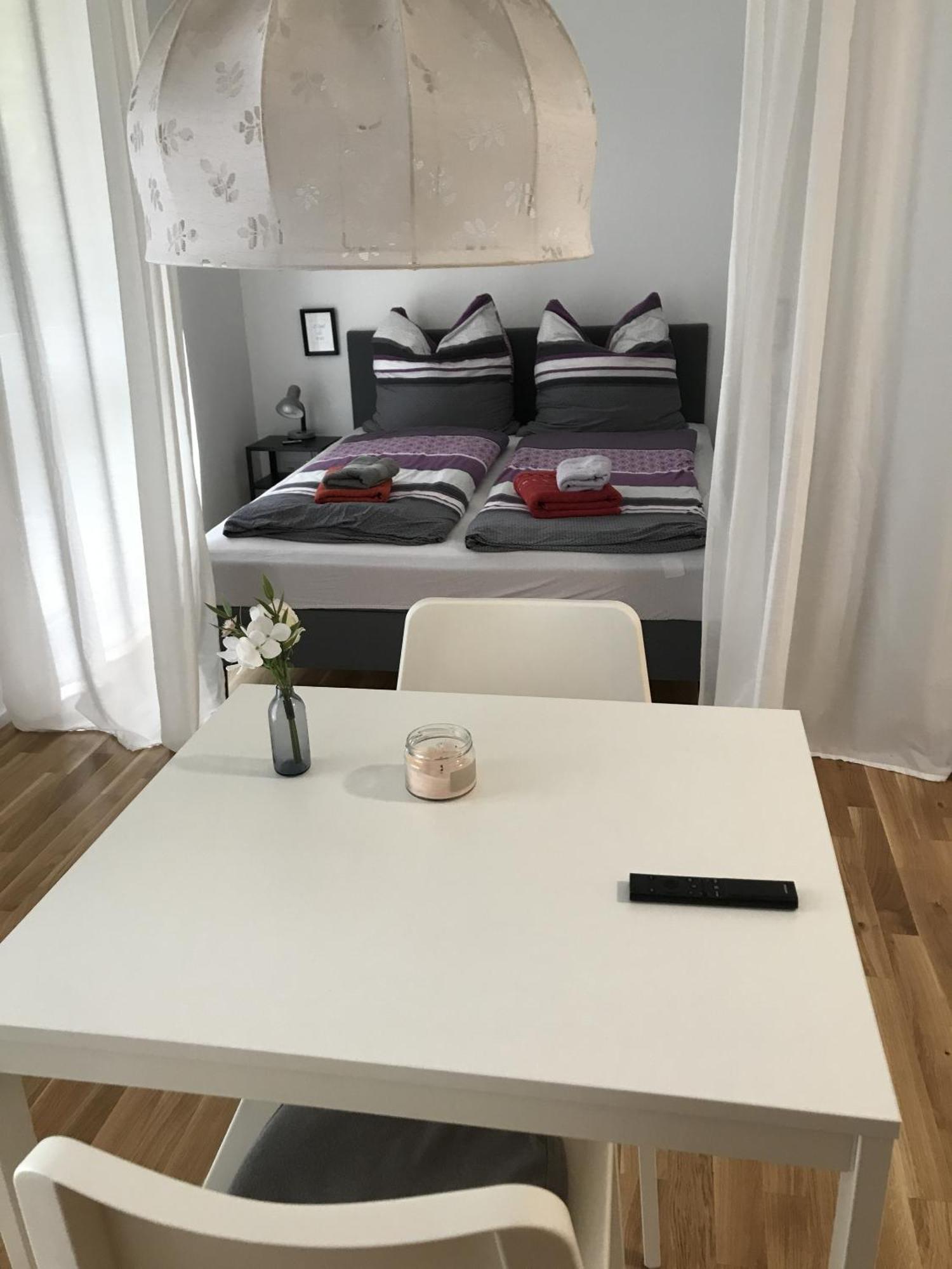 Tiny Apartment Spring Dresden Quarto foto